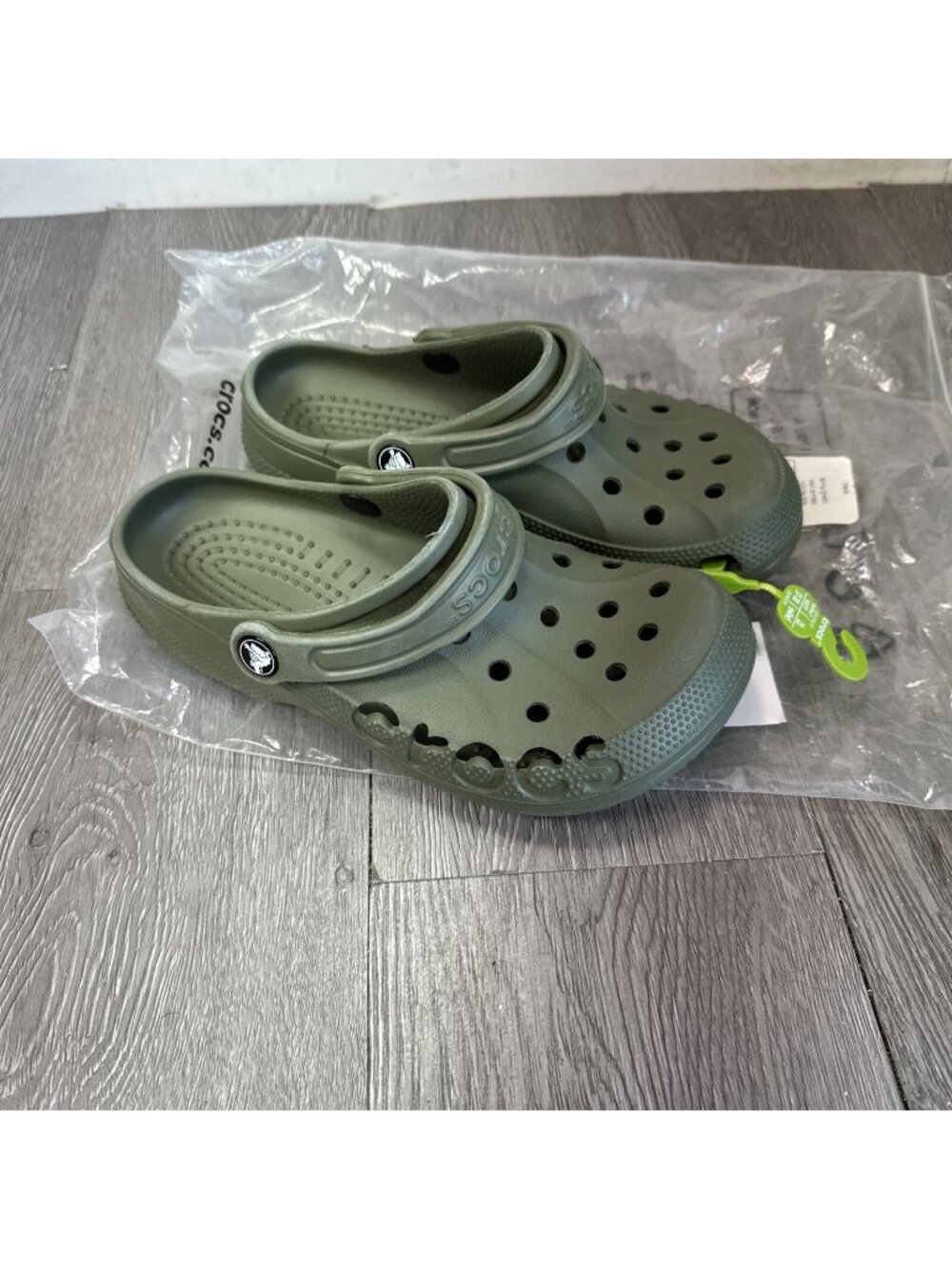 Crocs Unisex Shoes - Classic Clogs, Slip On Water Shoes, Sandals Size 5 M 7W